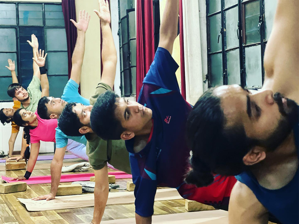300 Hour Yoga Teacher Training Course in Rishikesh Vyas Yoga School